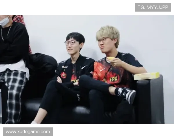 世界大师赛回顾FPX展现非凡耐力与团队协作精神