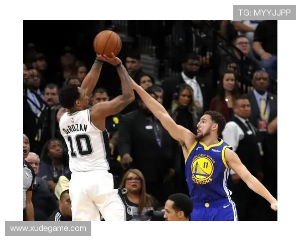 圣诞大战精彩上演马刺与公牛的巅峰对决引发球迷热议